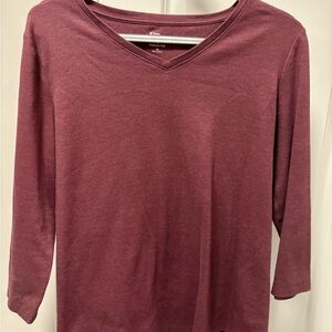 Women's maroon V-Neck Top